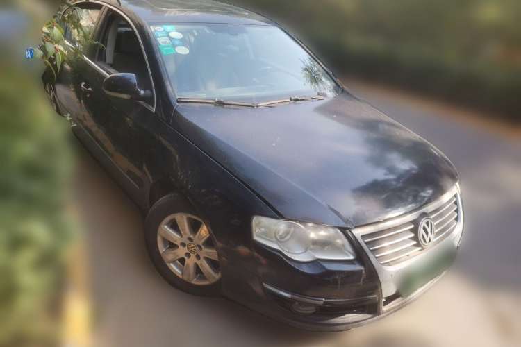 Used Volkswagen Magotan 2009 1.8 TSI DSG Tech Model Front Right 45 Deg