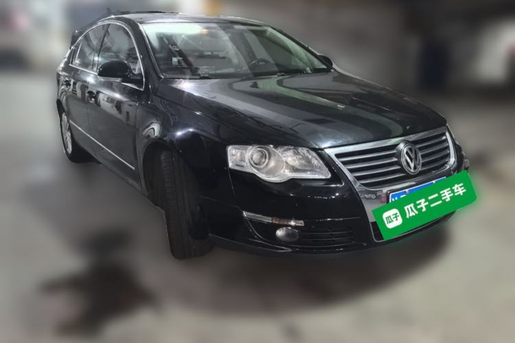 Used Volkswagen Magotan 2009 1.8 TSI DSG Comfort Edition Front Right 45 Deg
