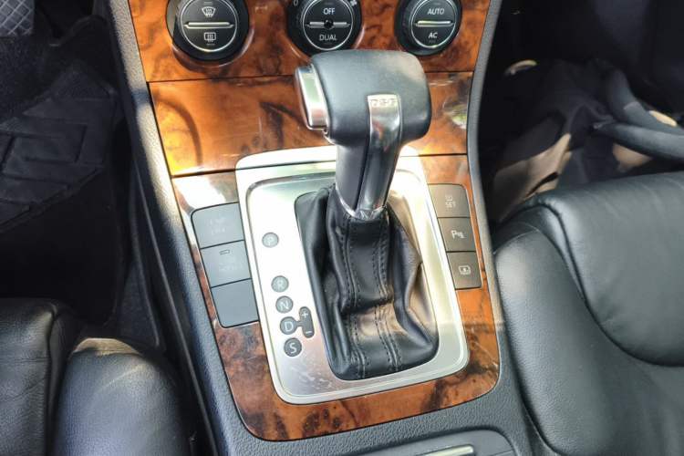 Used Volkswagen Magotan 2009 2.0 TSI DSG Luxury Version Gear Lever