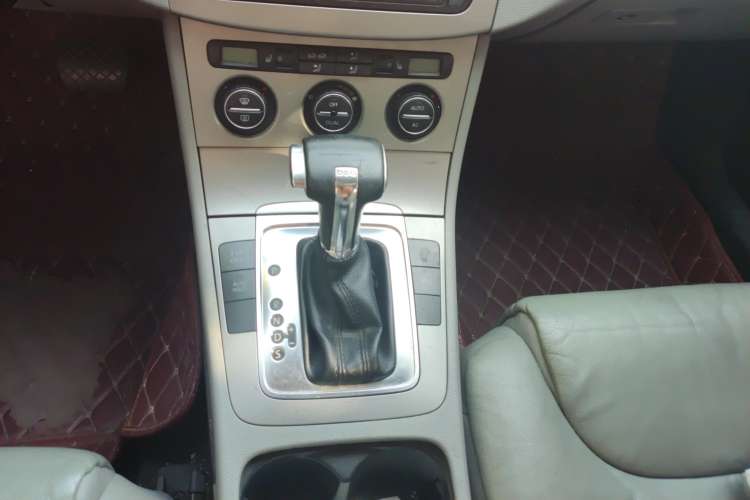 Used Volkswagen Magotan 2009 1.8 TSI DSG Comfort Edition Gear Lever