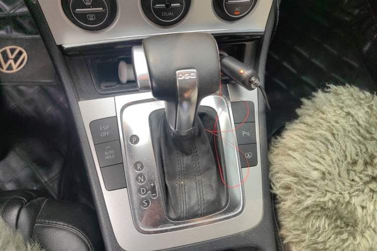 Used Volkswagen Magotan 2009 1.8 TSI DSG Luxury Edition Gear Lever