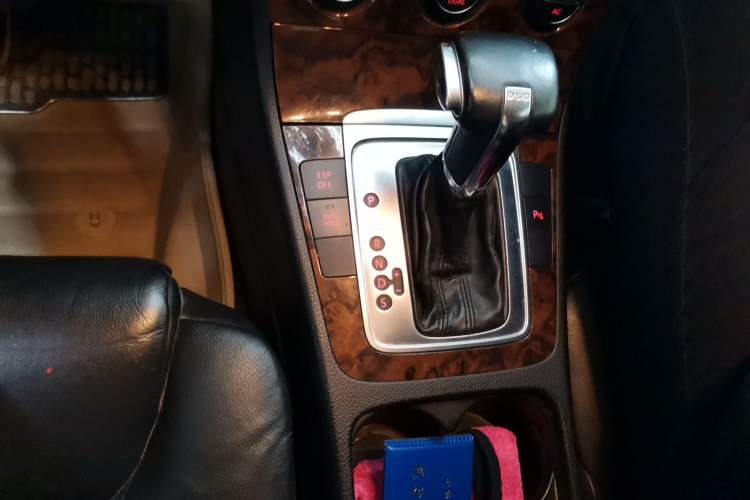 Used Volkswagen Magotan 2009 1.8 TSI DSG Luxury Edition Gear Lever