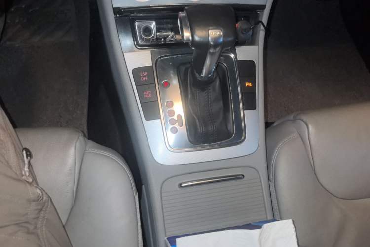 Used Volkswagen Magotan 2009 1.8 TSI DSG Comfort Edition Gear Lever
