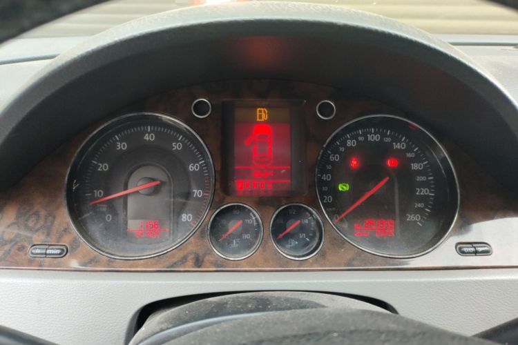 Used Volkswagen Magotan 2009 1.8 TSI DSG Comfort Edition Instrument Cluster