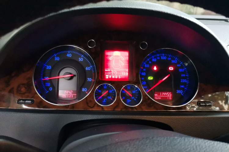 Used Volkswagen Magotan 2009 1.8 TSI DSG Luxury Edition Instrument Cluster