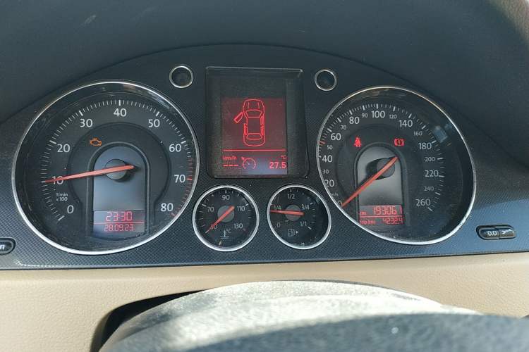 Used Volkswagen Magotan 2009 1.8TSI Manual Comfort Model Instrument Cluster