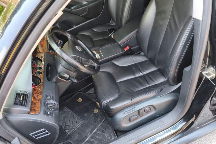 Used Volkswagen Magotan 2009 2.0 TSI DSG Luxury Version Left Front Seat