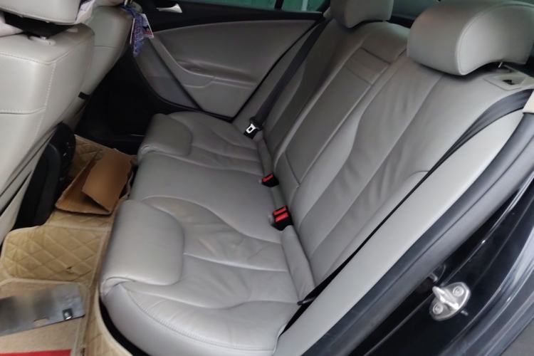 Used Volkswagen Magotan 2009 1.8 TSI DSG Comfort Edition Left Rear Seat