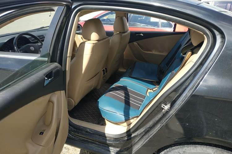 Used Volkswagen Magotan 2009 1.8TSI Manual Comfort Model Left Rear Seat