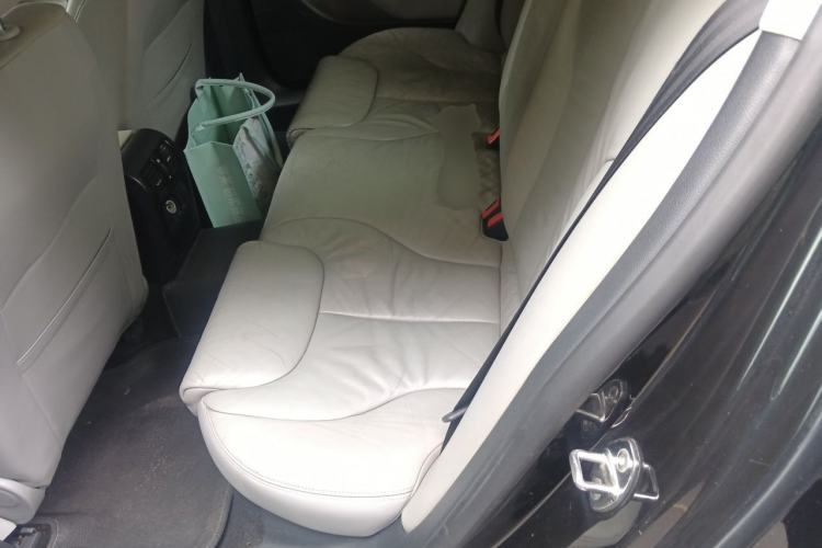 Used Volkswagen Magotan 2009 2.0 TSI DSG Comfort Edition Left Rear Seat