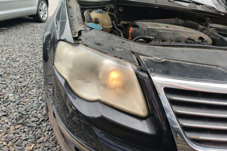 Used Volkswagen Magotan 2009 1.8 TSI DSG Comfort Edition Right Front Headlight