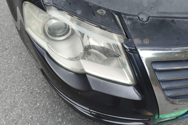 Used Volkswagen Magotan 2009 1.8 TSI DSG Comfort Edition Right Front Headlight