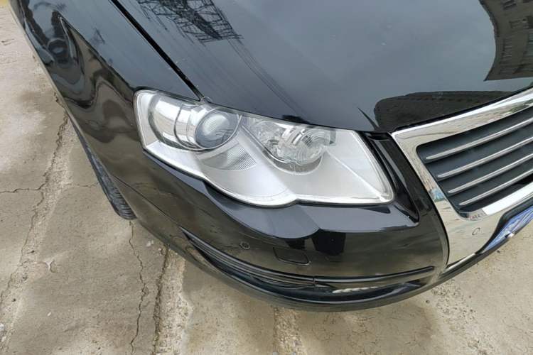 Used Volkswagen Magotan 2009 1.8 TSI DSG Luxury Edition Right Front Headlight