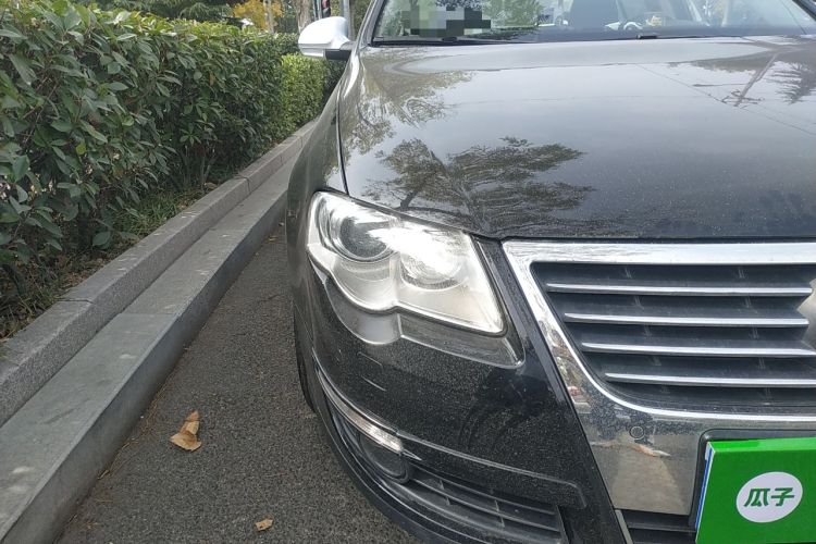 Used Volkswagen Magotan 2009 2.0 TSI DSG Luxury Version Right Front Headlight