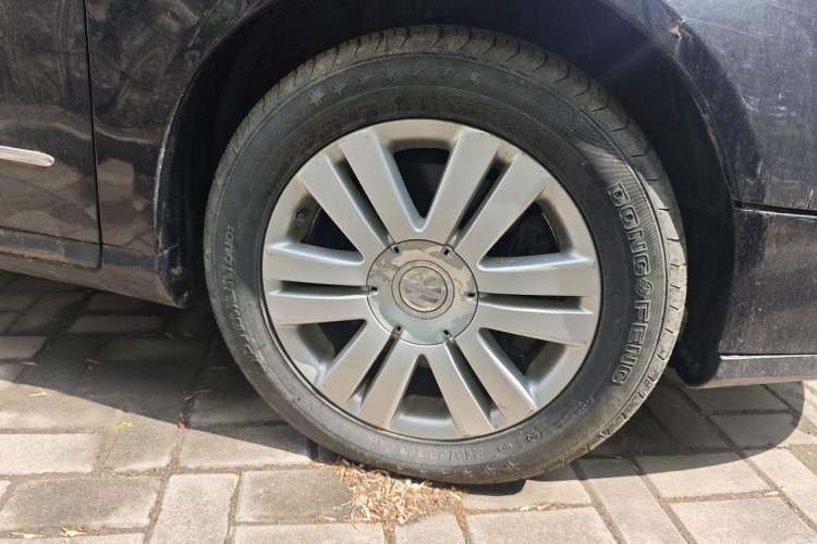 Used Volkswagen Magotan 2009 1.8 TSI DSG Comfort Edition Right Front Wheel Hub
