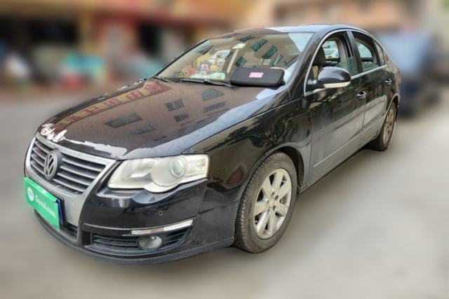 Ojetý Volkswagen Magotan 2009 1.8 TSI DSG Comfort Edition