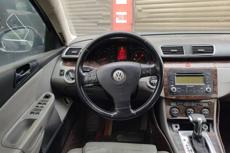 Used Volkswagen Magotan 2009 1.8 TSI DSG Comfort Edition Steering Wheel