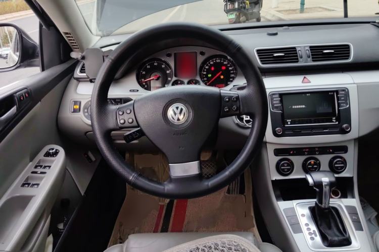 Used Volkswagen Magotan 2009 1.8 TSI DSG Comfort Edition Steering Wheel