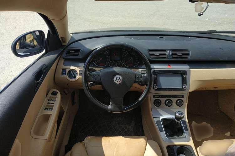 Used Volkswagen Magotan 2009 1.8TSI Manual Comfort Model Steering Wheel