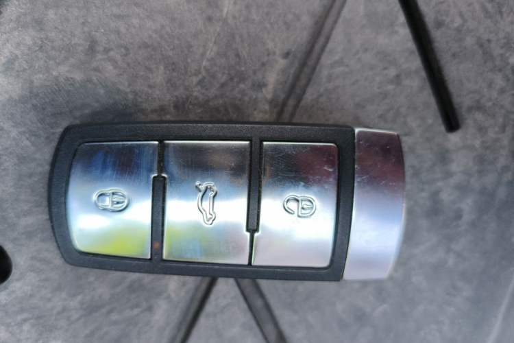 Used Volkswagen Magotan 2009 2.0 TSI DSG Luxury Version Vehicle Key