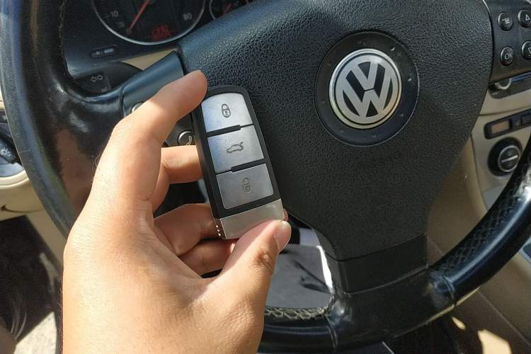 Used Volkswagen Magotan 2009 1.8TSI Manual Comfort Model Vehicle Key