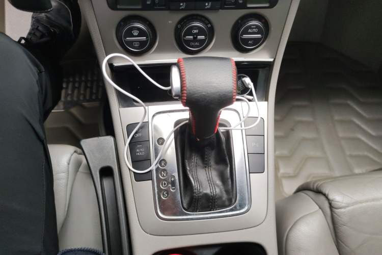 Used Volkswagen Magotan 2009 1.8 TSI DSG Comfort Edition Gear Lever
