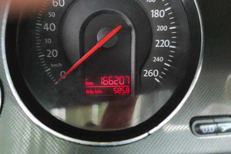 Used Volkswagen Magotan 2009 1.8 TSI DSG Comfort Edition Odometer Close Up