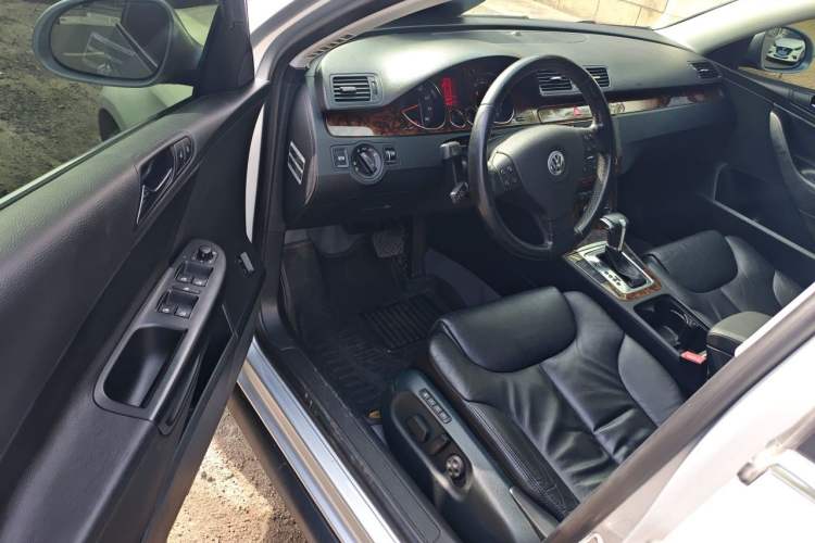 Used Volkswagen Magotan 2009 1.8 TSI DSG Luxury Edition Driver Seat