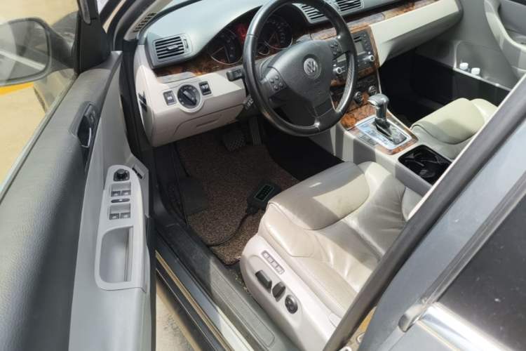Used Volkswagen Magotan 2009 1.8 TSI DSG Luxury Edition Driver Seat