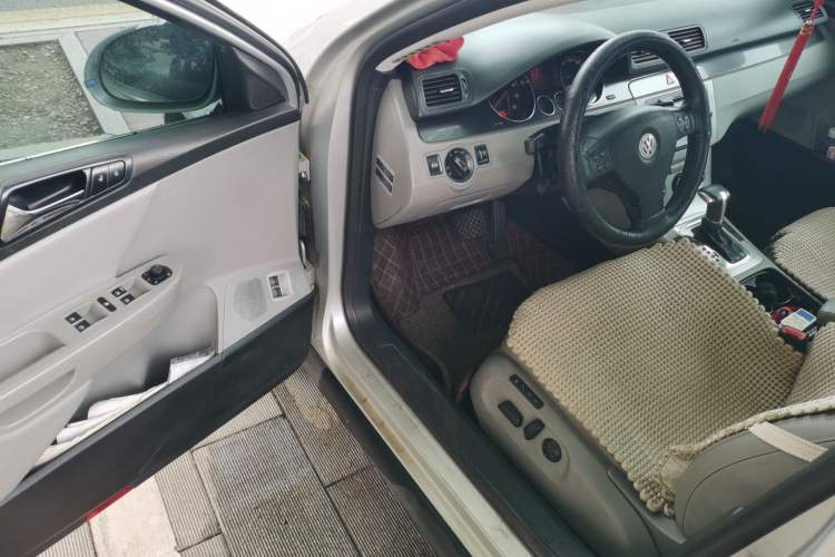 Used Volkswagen Magotan 2009 1.8 TSI DSG Comfort Edition Driver Seat
