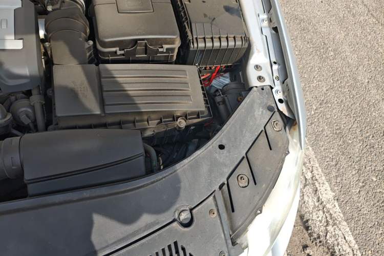 Used Volkswagen Magotan 2009 1.8 TSI DSG Luxury Edition Engine Bay Left