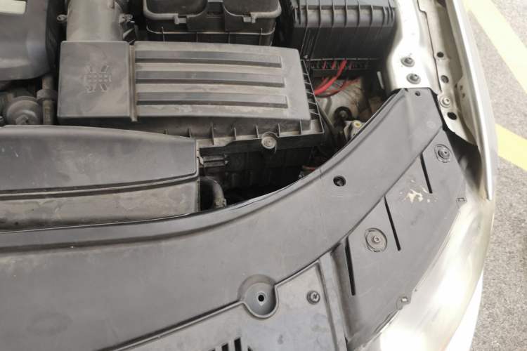 Used Volkswagen Magotan 2009 1.8 TSI DSG Comfort Edition Engine Bay Left
