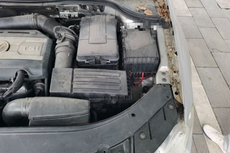 Used Volkswagen Magotan 2009 1.8 TSI DSG Comfort Edition Engine Bay Left