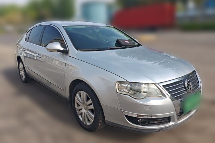 Used Volkswagen Magotan 2009 1.8 TSI DSG Luxury Edition Front Right 45 Deg