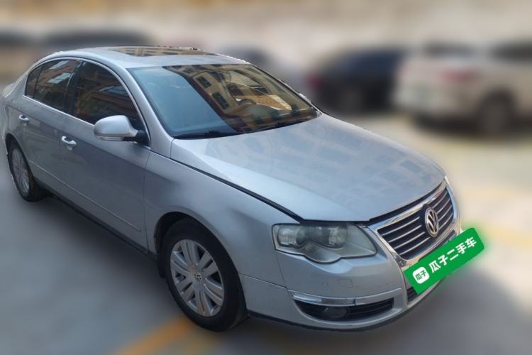 Used Volkswagen Magotan 2009 1.8 TSI DSG Luxury Edition Front Right 45 Deg