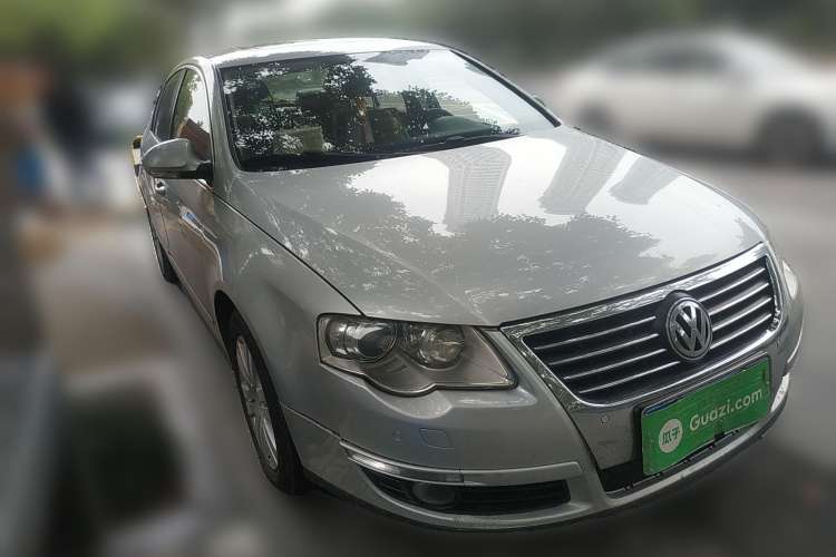 Used Volkswagen Magotan 2009 1.8 TSI DSG Luxury Edition Front Right 45 Deg