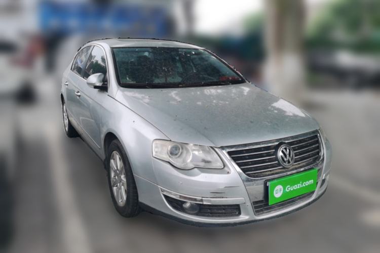 Used Volkswagen Magotan 2009 1.8 TSI DSG Comfort Edition Front Right 45 Deg