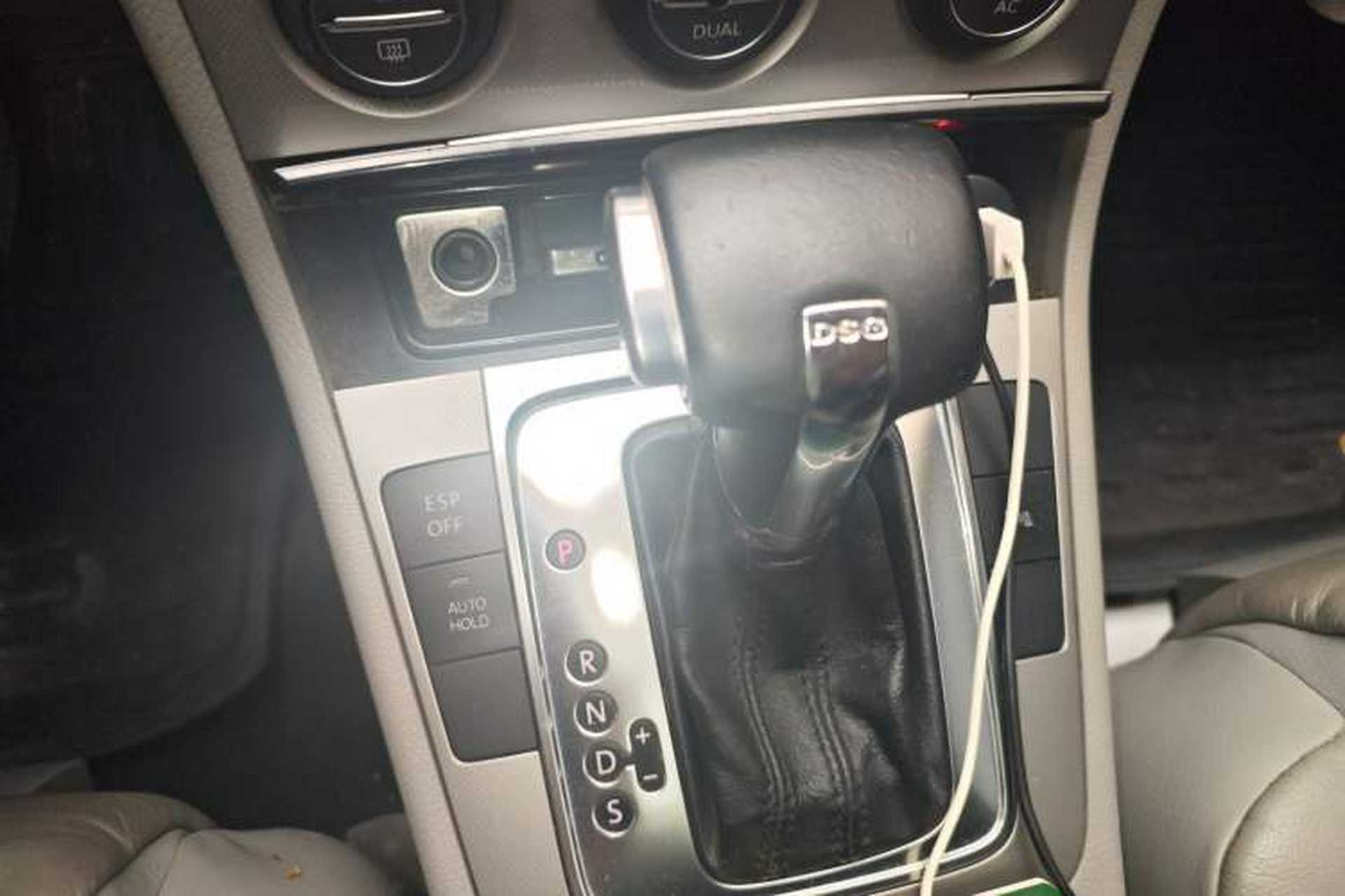 Used Volkswagen Magotan 2009 1.8 TSI DSG Comfort Edition Gear Lever
