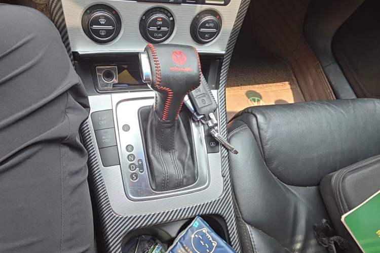 Used Volkswagen Magotan 2009 2.0 TSI DSG Comfort Edition Gear Lever