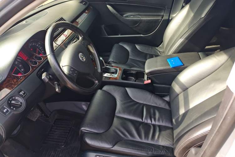 Used Volkswagen Magotan 2009 1.8 TSI DSG Luxury Edition Left Front Seat