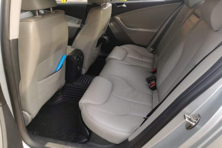 Used Volkswagen Magotan 2009 1.8 TSI DSG Comfort Edition Left Rear Seat