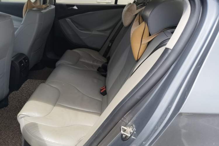 Used Volkswagen Magotan 2009 1.8 TSI DSG Luxury Edition Left Rear Seat