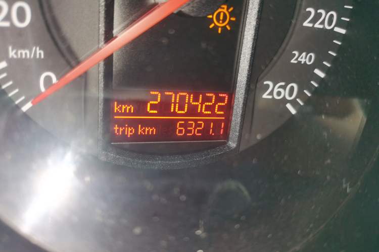 Used Volkswagen Magotan 2009 1.8 TSI DSG Comfort Edition Odometer Close Up