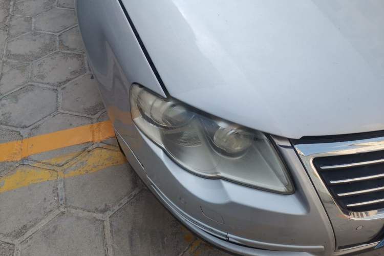 Used Volkswagen Magotan 2009 1.8 TSI DSG Luxury Edition Right Front Headlight