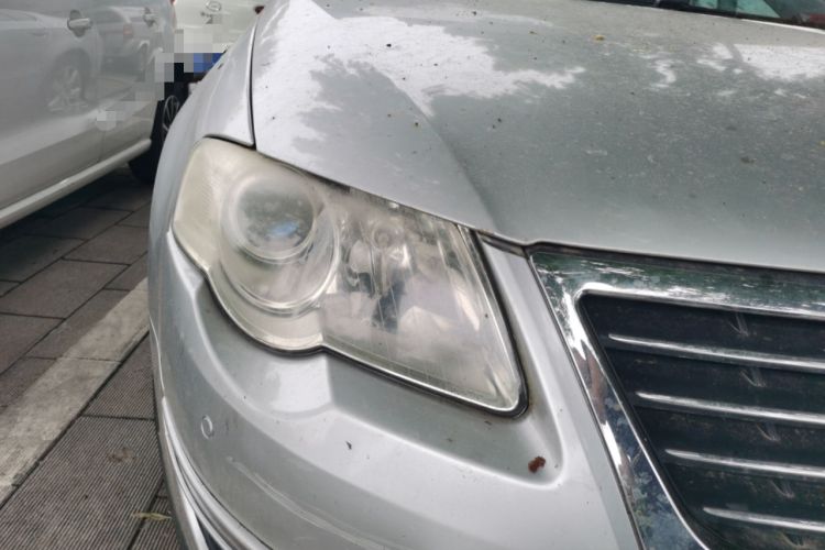 Used Volkswagen Magotan 2009 1.8 TSI DSG Comfort Edition Right Front Headlight