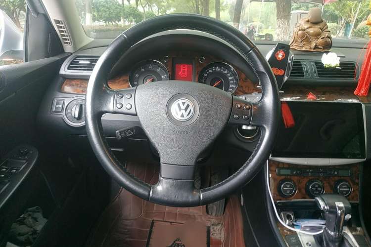Used Volkswagen Magotan 2009 1.8 TSI DSG Luxury Edition Steering Wheel