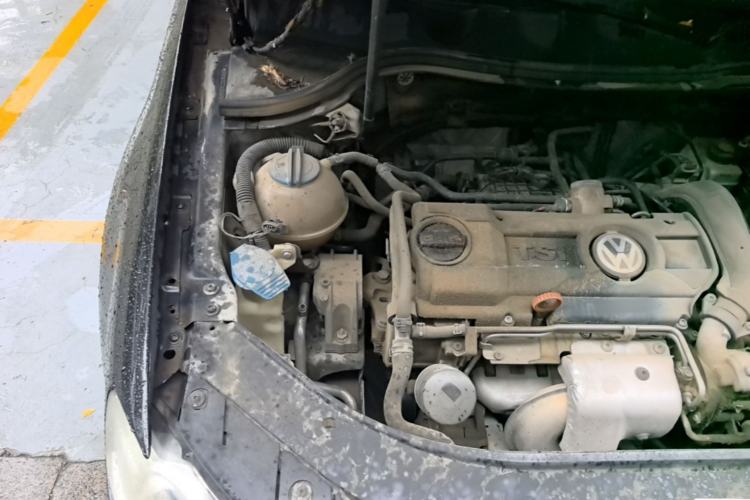 Used Volkswagen Magotan 2010 1.4TSI Elite Edition Engine Bay Right