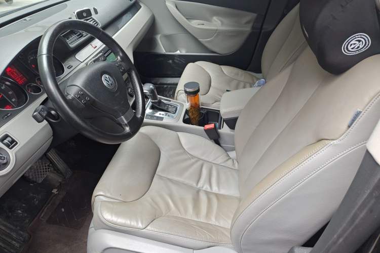 Used Volkswagen Magotan 2010 1.4TSI Elite Edition Left Front Seat