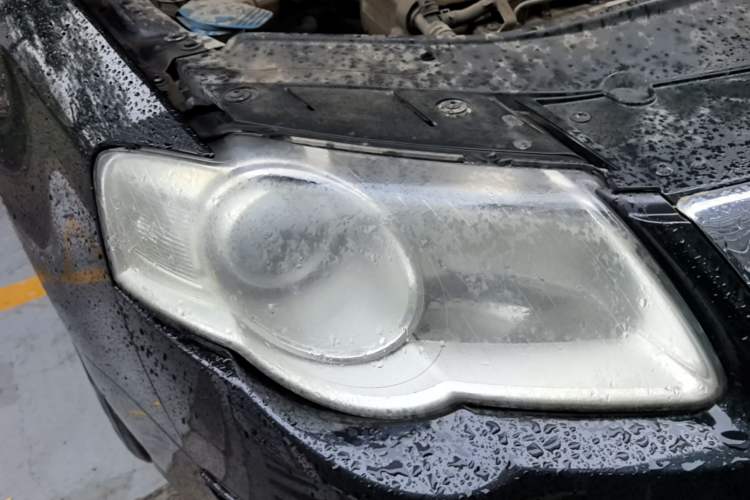 Used Volkswagen Magotan 2010 1.4TSI Elite Edition Right Front Headlight