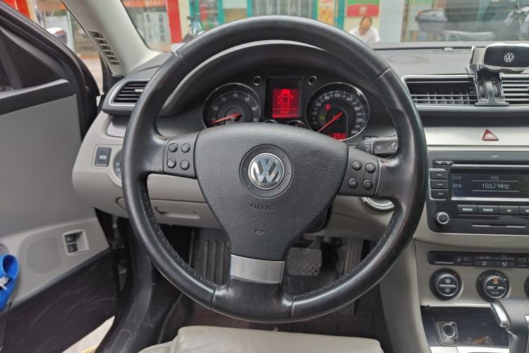 Used Volkswagen Magotan 2010 1.4TSI Elite Edition Steering Wheel